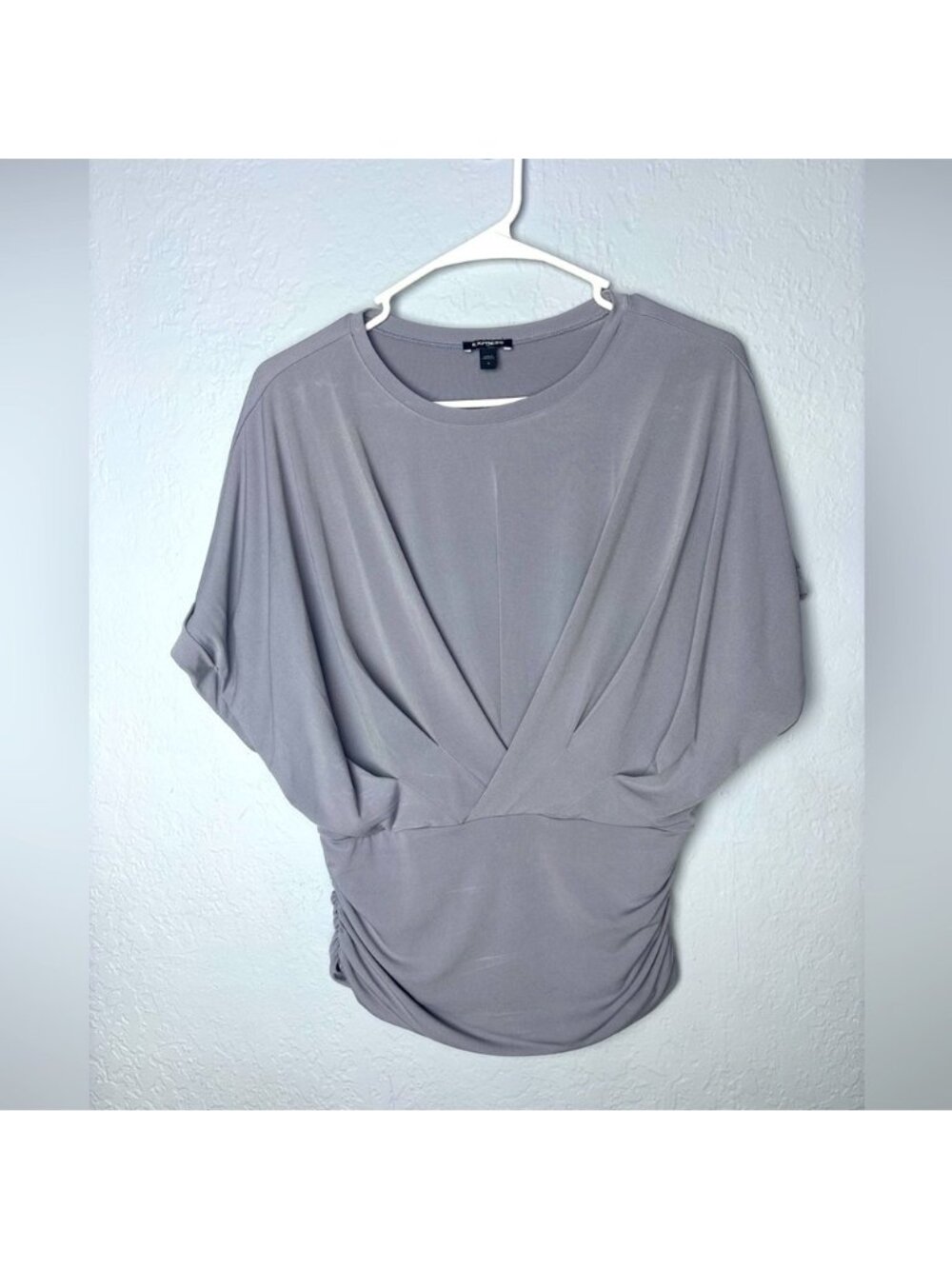 Gray Blouse Elegant Top‎